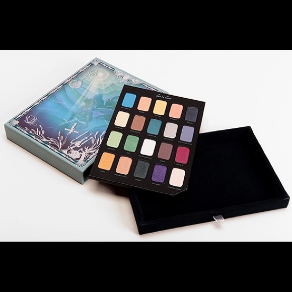 Sephora Ariel Storybook Palette - Picture 1 of 1